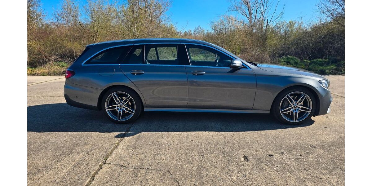 Mercedes-Benz E 220 103.500 km 25.500 &euro; Merseburg 06217