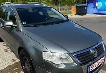VW Passat Variant 248.000 km 1.499 &euro; HALLE 06116