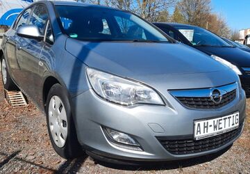 Opel Astra 112.300 km 4.999 &euro; Köthen 06366