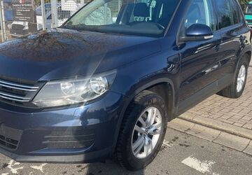 VW Tiguan 157.458 km 5.400 &euro; Bitterfeld-Wolfen Ot Bobbau 06766