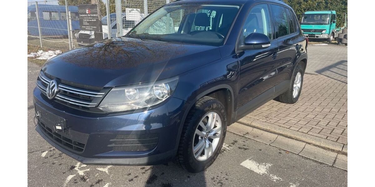 VW Tiguan 157.458 km 5.400 &euro; Bitterfeld-Wolfen Ot Bobbau 06766