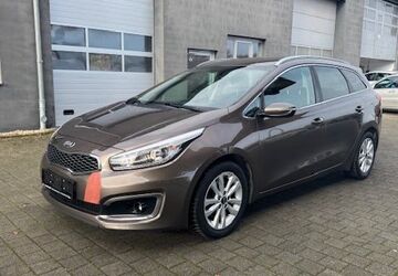 Kia ceed Sportswagon 156.000 km 5.790 &euro; Halle 06118