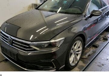 VW Passat Variant 51.565 km 25.620 &euro; Halle (Saale) 06110