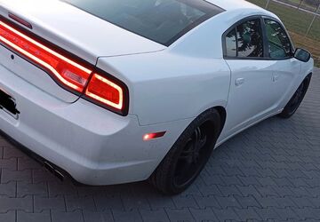 Dodge Charger 260.000 km 12.700 &euro; Salzatal 06179