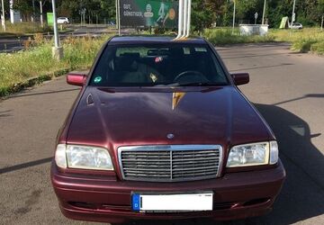 Mercedes-Benz C 180 423.000 km 1.900 &euro; Halle (Saale) 06110