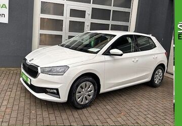 Skoda Fabia 1.165 km 18.900 &euro; Halle / Saale 06120