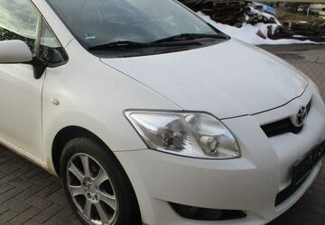 Toyota Auris 139.400 km 3.700 &euro; Bad Lauchstädt 06246