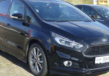 Ford S-Max 66.500 km 19.790 &euro; Wolfen 06766