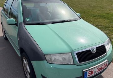 Skoda Fabia 99.900 km 1.299 &euro; HALLE 06116