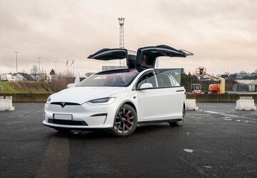 Tesla Model X 64.000 km 95.000 &euro; Halle 01500