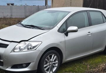 Toyota Auris 146.595 km 5.950 &euro; Könnern 06420