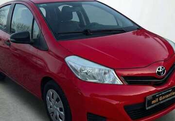 Toyota Yaris 24.991 km 7.999 &euro; Bad Lauchstädt 06246