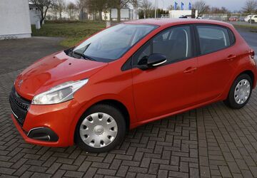 Peugeot 208 109.800 km 4.999 &euro; Bitterfeld 06749