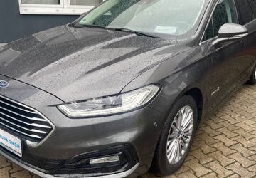 Ford Mondeo 87.998 km 17.799 &euro; Leuna 06237