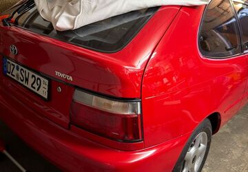 Toyota Corolla 16.000 km 9.999 &euro; Delitzsch 04509