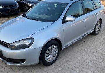 VW Golf 305.081 km 2.990 &euro; Glauzig 06369