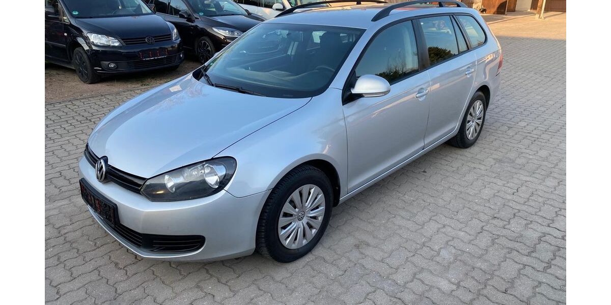 VW Golf 305.081 km 2.990 &euro; Glauzig 06369