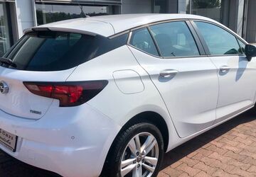 Opel Astra 91.096 km 6.799 &euro; Halle/Saale 06118