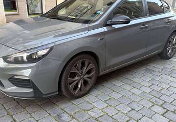 Hyundai i30 161.500 km 9.250 &euro; Halle (Saale), Stadt 06108