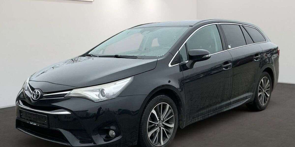 Toyota Avensis 106.809 km 9.999 &euro; Sandersdorf-Brehna 06796