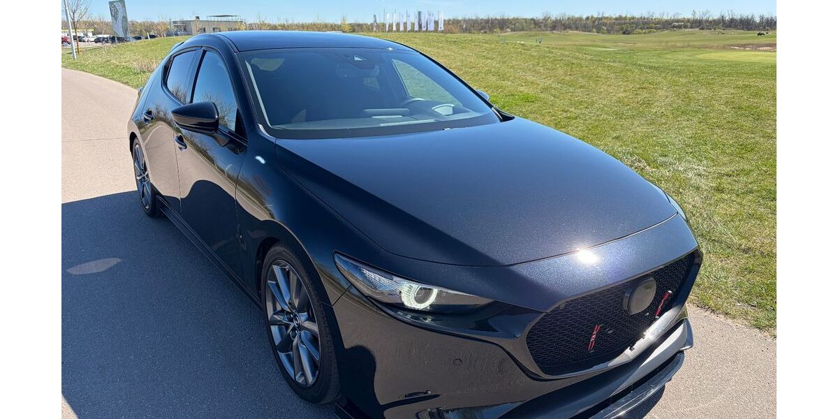 Mazda 3 65.000 km 17.999 &euro; HALLE 06116