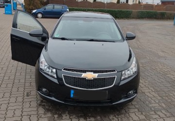 Chevrolet Cruze 122.584 km 9.990 &euro; Halle Saale 06122