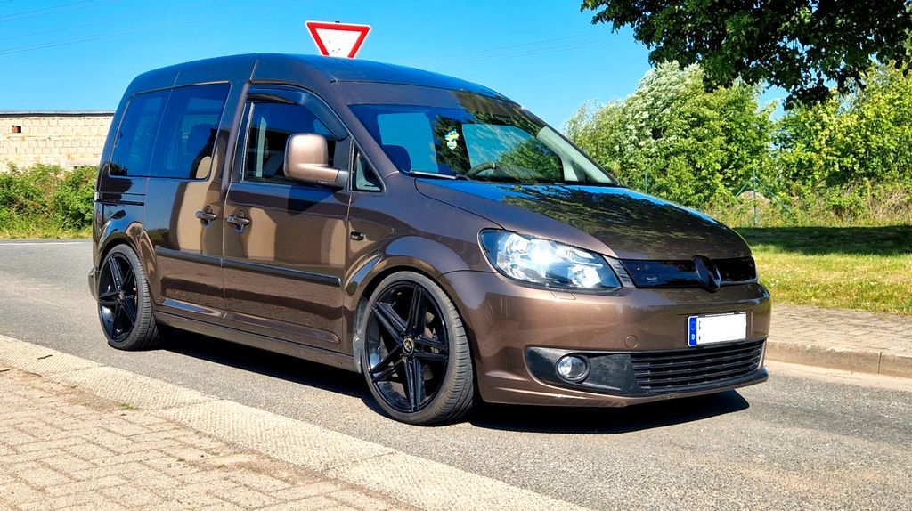 VW Caddy 143.000 km 15.790 &euro; Lutherstadt Eisleben 06295