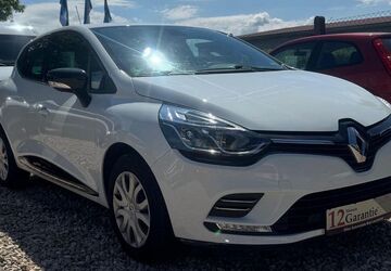 Renault Clio 62.221 km 8.999 &euro; Bad Lauchstädt 06246