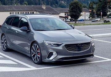 Opel Insignia 135.000 km 15.990 &euro; Bitterfeld-Wolfen 06749