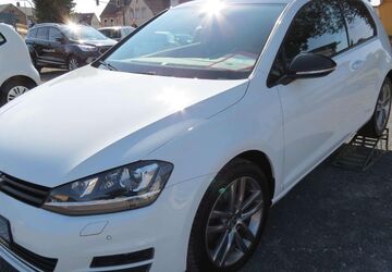 VW Golf 128.000 km 12.740 &euro; Halle/ Saale 06116