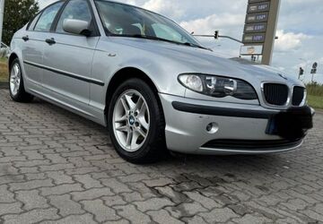 BMW 318 153.000 km 2.700 &euro; Halle 06132
