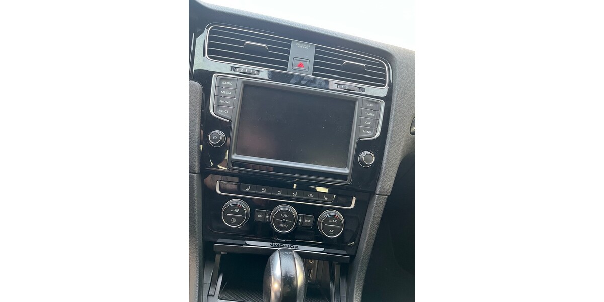 VW Golf R 128.000 km 20.999 &euro; Könnern 06420