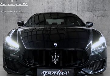 Maserati Quattroporte 49.720 km 138.111 &euro; Markranstädt 04420