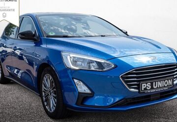 Ford Focus 28.933 km 16.690 &euro; Halle (Saale) 06114