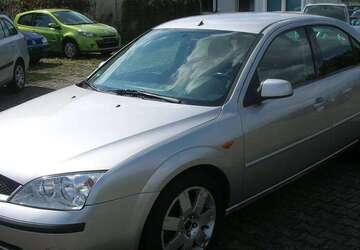 Ford Mondeo 99.750 km 1.750 &euro; Halle 06116